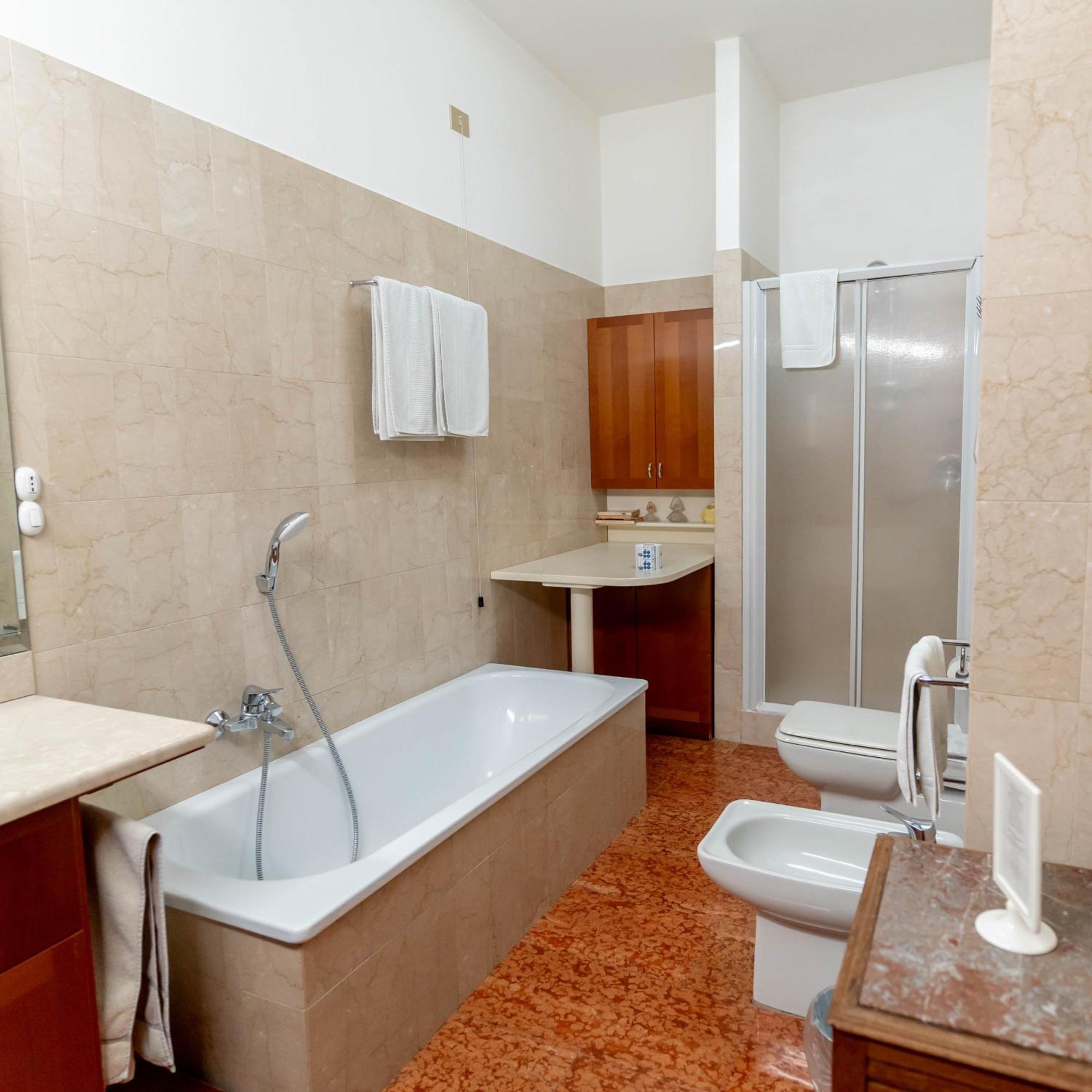 A Casa Di Tom Bed & Breakfast Sant'Ambrogio di Valpolicella Luaran gambar